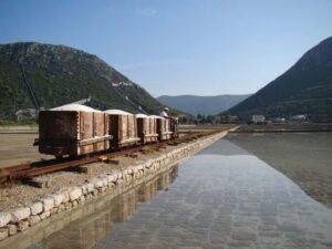 Private Mostar, Ston and Kravice Waterfalls - Costumizable - Getting picked up in a brand new Mercedes (and why it matters)