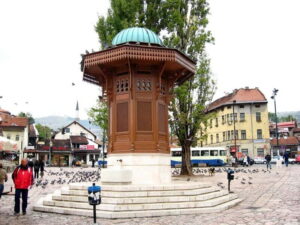 Sarajevo: Discover Sarajevo Walking Tour with Local Guide - The Meeting of Cultures You Can Walk to: Mosques, Churches, and Synagogues Nearby