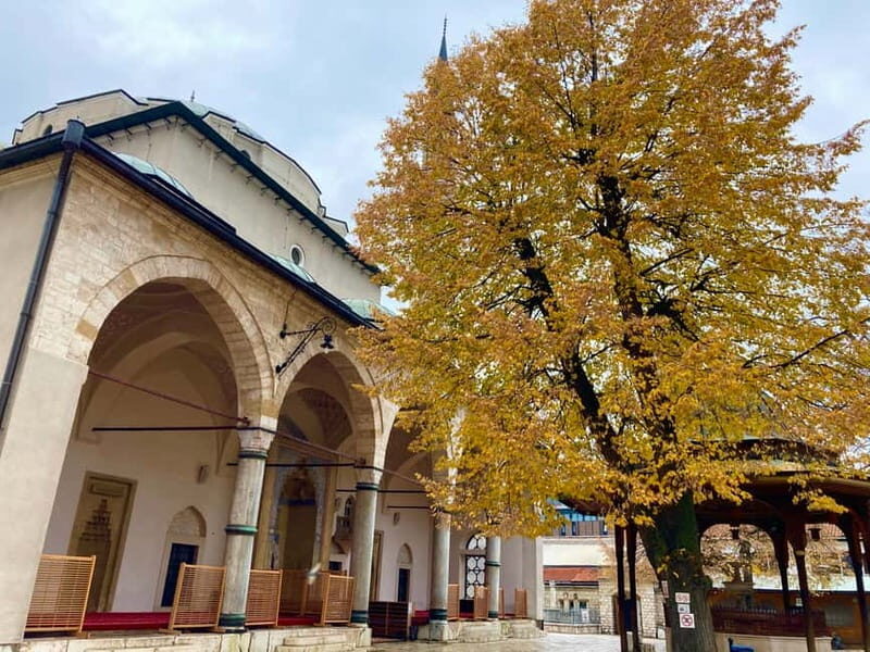 Sarajevo: Eat, Pray, Love Tour - Local Life Experience - Churches and Mosques in Walking Distance: Sarajevo’s Coexistence Theme