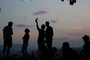 Sarajevo: Nighttime City Highlights Walking Tour - Meeting Point at Franz Ferdinand’s Corner: Start Easy