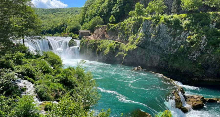Sarajevo: Strbacki Buk & Jajce Waterfalls Day Trip - Travnik Fortress and the Ottoman-era streets you can picture right away