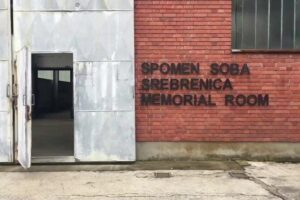Understanding Srebrenica Genocide - Day tour from Sarajevo - From museum rooms to memorial stories at Potocari